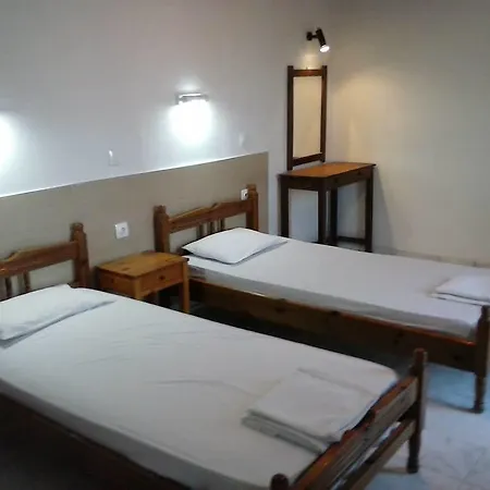 Nikolas Club Πανσιόν