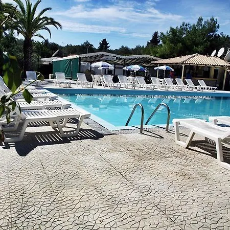 Πανσιόν Nikolas Club