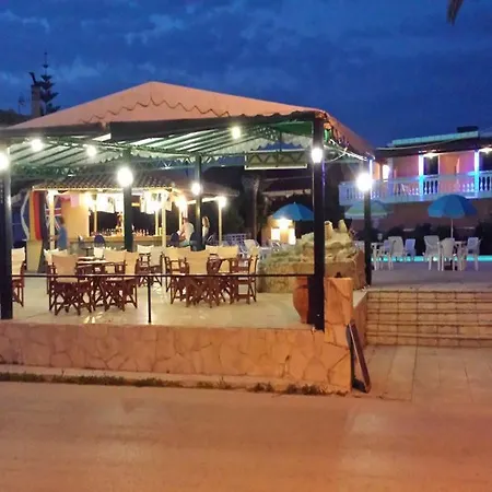 Πανσιόν Nikolas Club