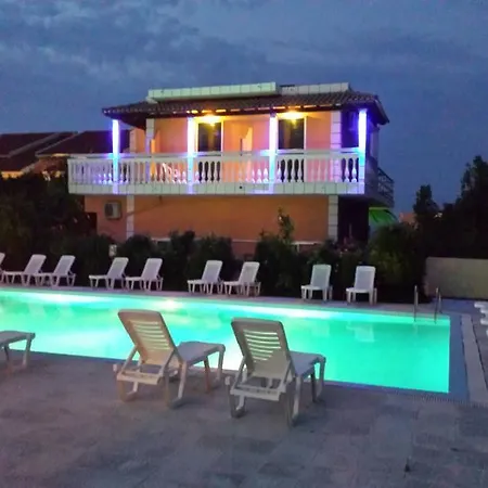 Nikolas Club Πανσιόν 2*